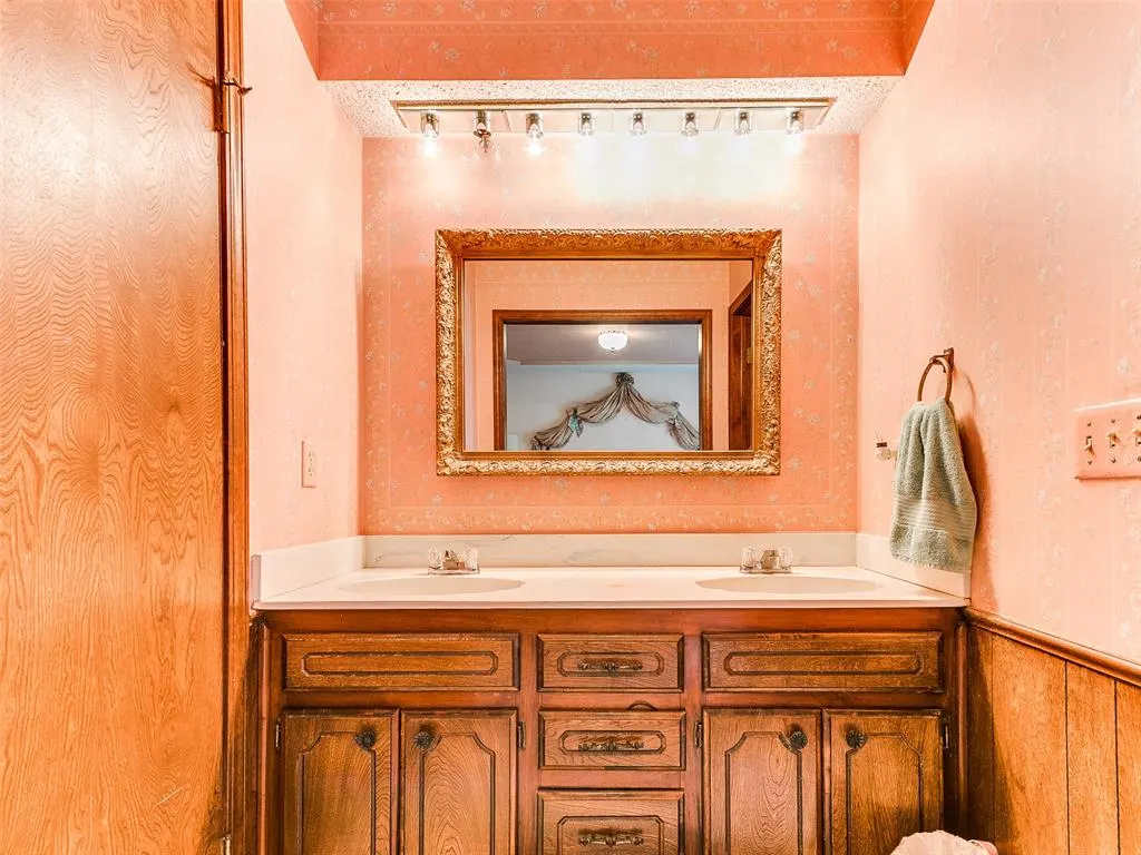 Photo 32 — 904 Park Place, Kingfisher, OK 73750
