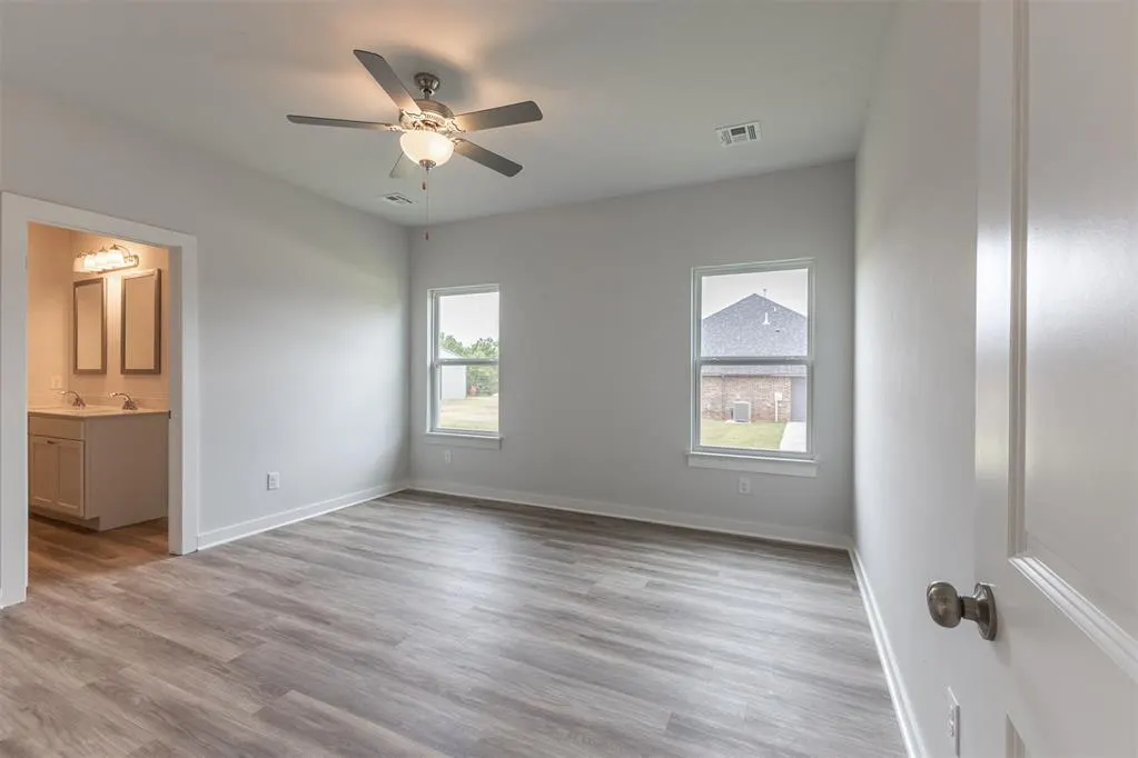 Photo 14 — 11525 Ward Road, Edmond, OK 73044