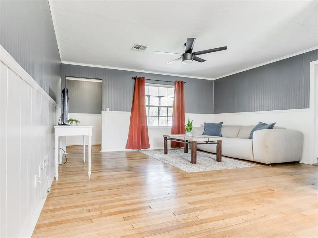 Photo 8 — 1614 Oxford Way, Oklahoma City, OK 73120