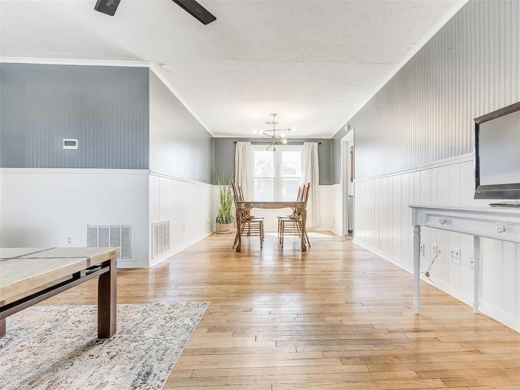 Photo 12 — 1614 Oxford Way, Oklahoma City, OK 73120
