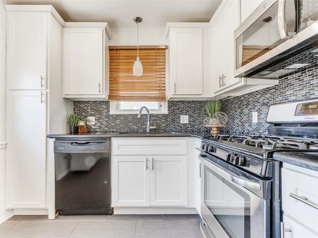 Photo 29 — 1614 Oxford Way, Oklahoma City, OK 73120