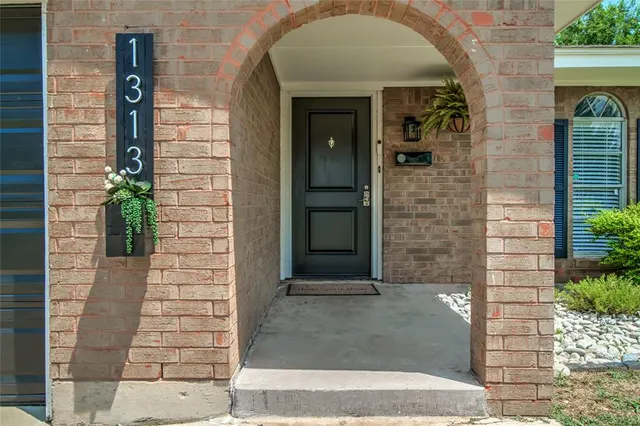 Photo 5 — 1313 Keystone Lane, Norman, OK 73071
