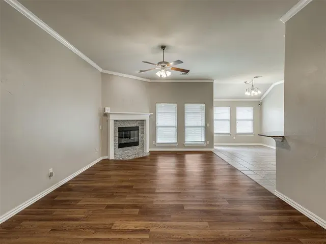 Photo 4 — 13928 Hunter Jackson Drive, Yukon, OK 73099