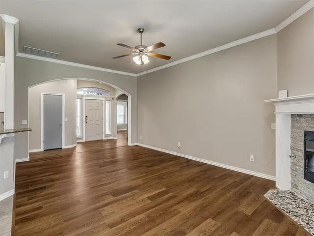 Photo 5 — 13928 Hunter Jackson Drive, Yukon, OK 73099