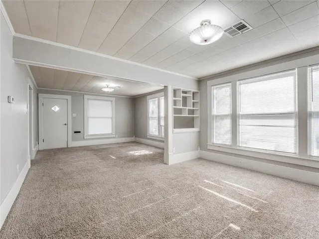 Photo 8 — 717 E Logan Avenue, Guthrie, OK 73044
