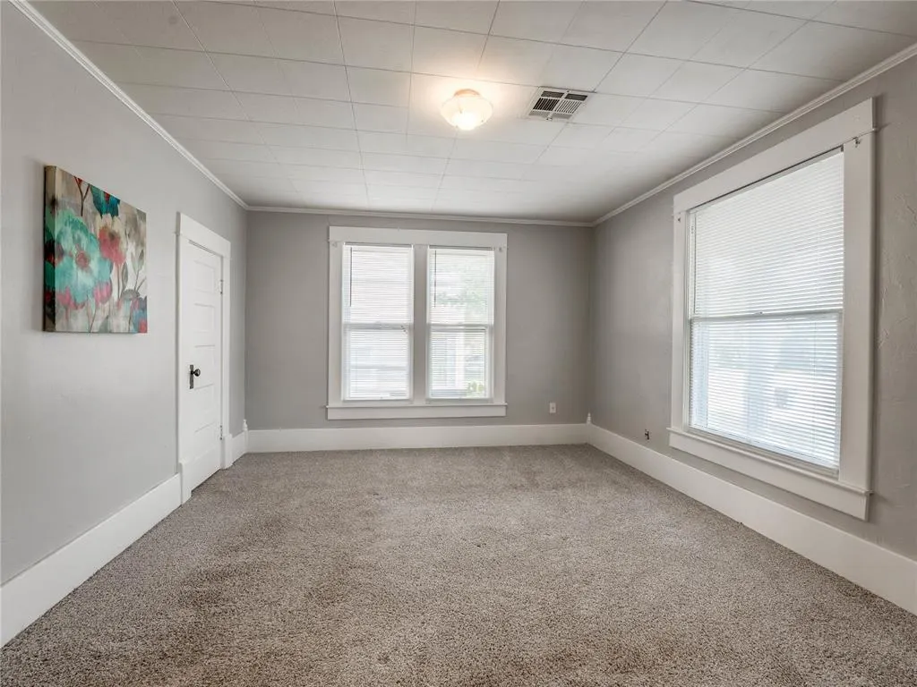Photo 15 — 717 E Logan Avenue, Guthrie, OK 73044