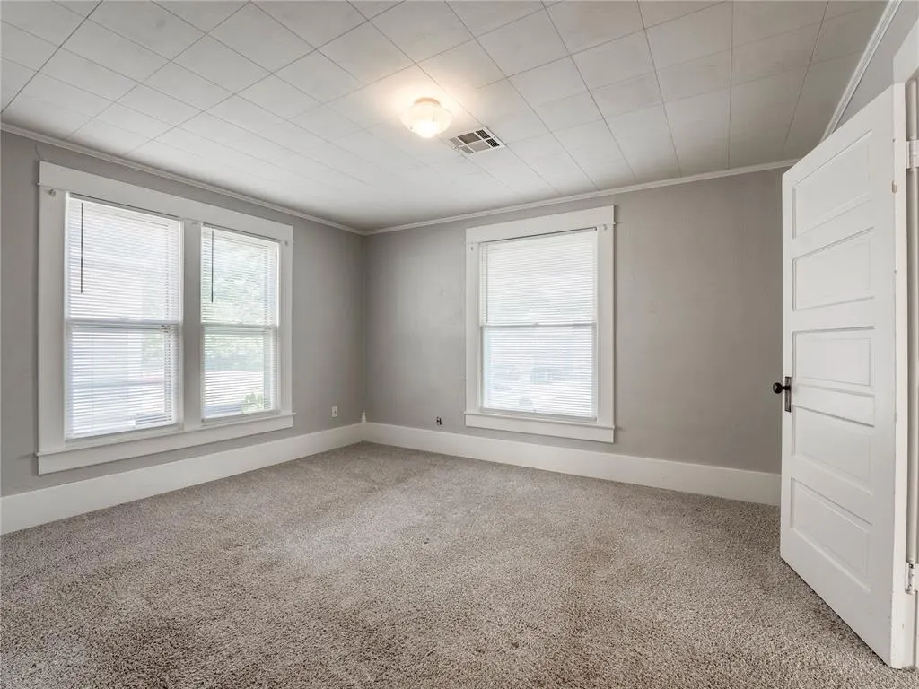 Photo 16 — 717 E Logan Avenue, Guthrie, OK 73044