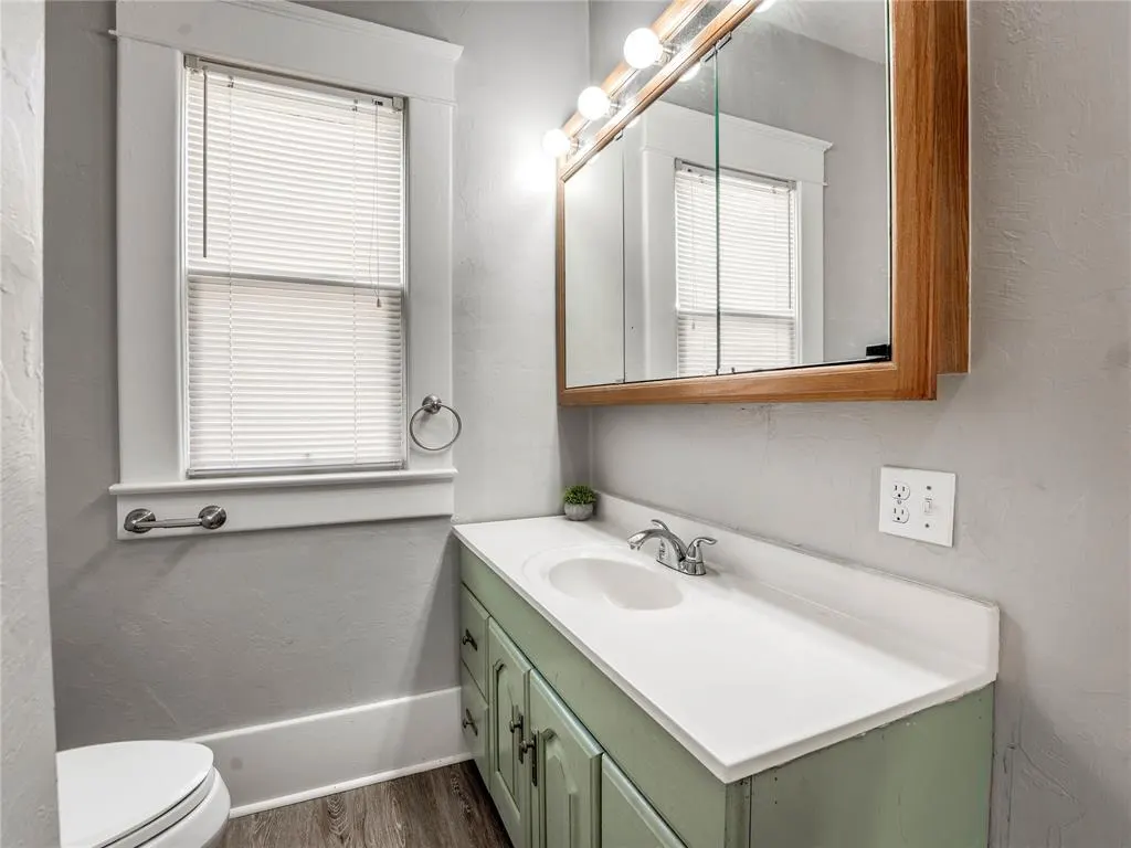 Photo 21 — 717 E Logan Avenue, Guthrie, OK 73044