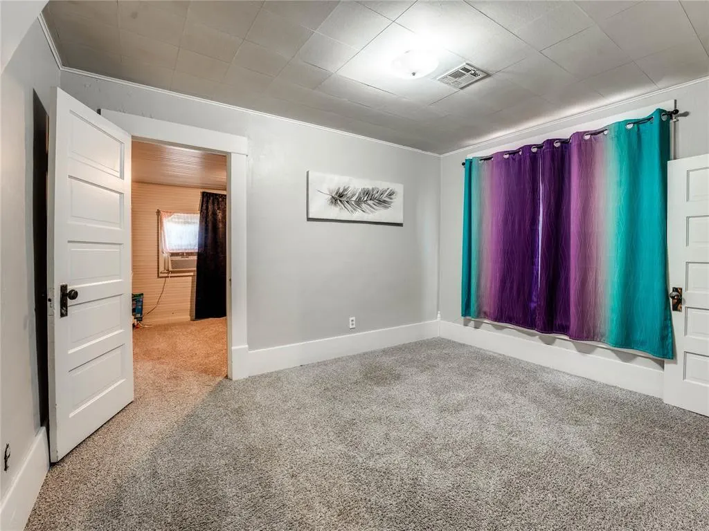 Photo 22 — 717 E Logan Avenue, Guthrie, OK 73044