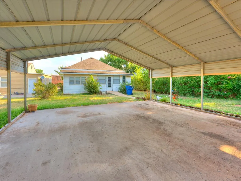 Photo 31 — 717 E Logan Avenue, Guthrie, OK 73044