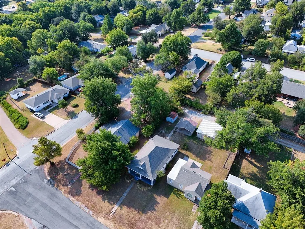 Photo 33 — 717 E Logan Avenue, Guthrie, OK 73044