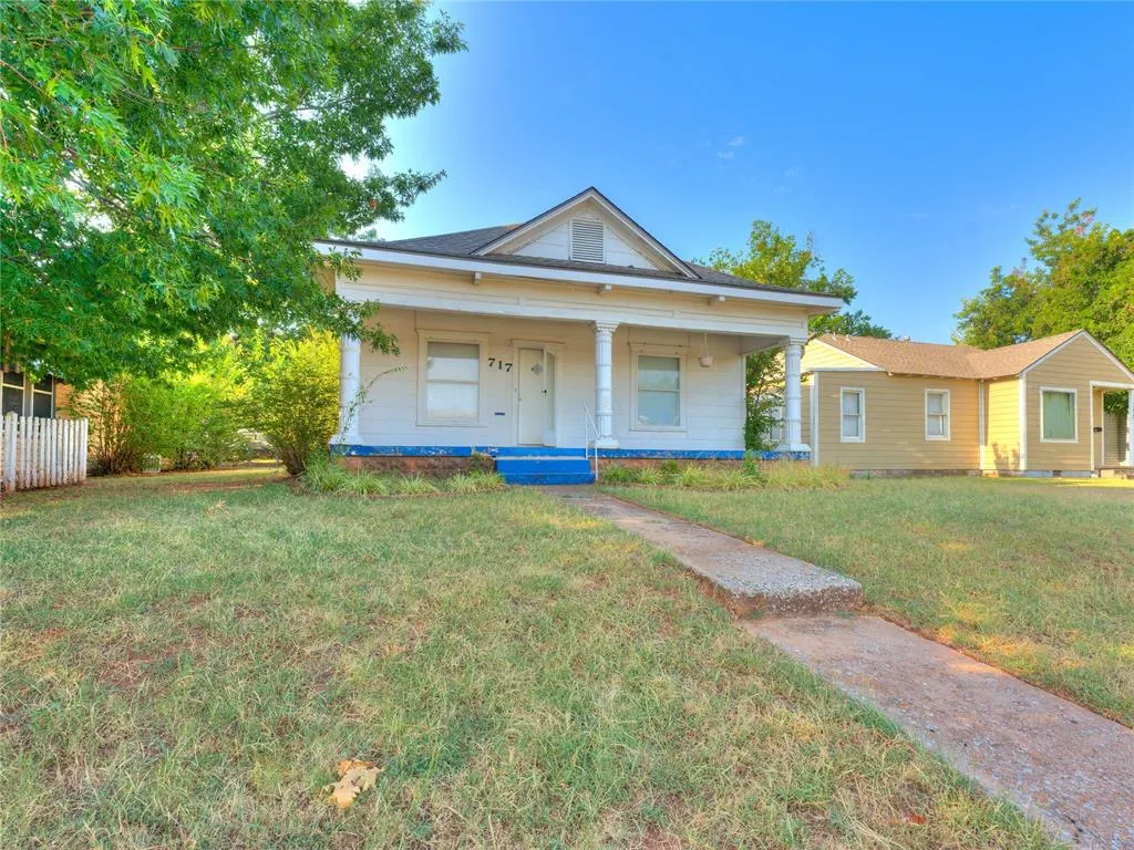 Photo 40 — 717 E Logan Avenue, Guthrie, OK 73044