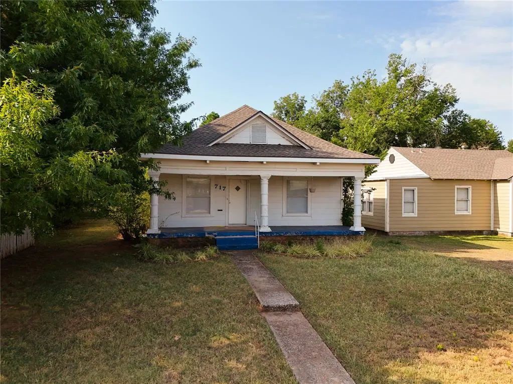 Photo 44 — 717 E Logan Avenue, Guthrie, OK 73044