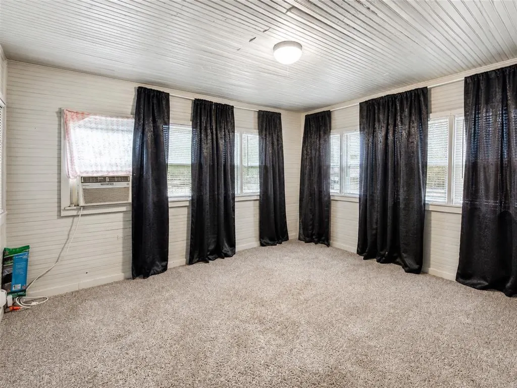 Photo 26 — 717 E Logan Avenue, Guthrie, OK 73044