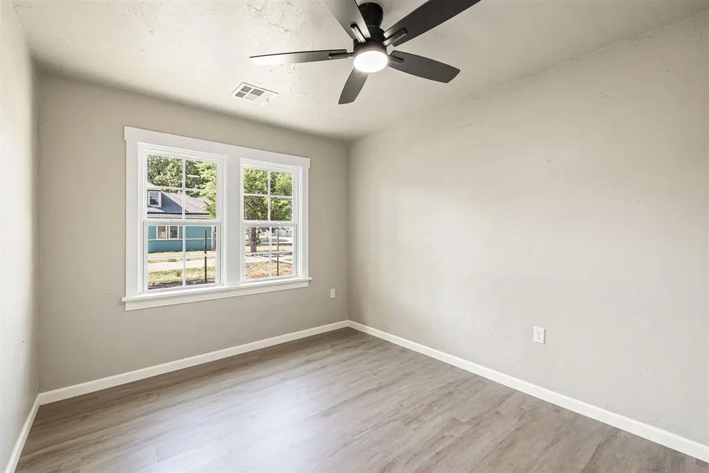 Photo 20 — 220 N M Avenue, El Reno, OK 73036