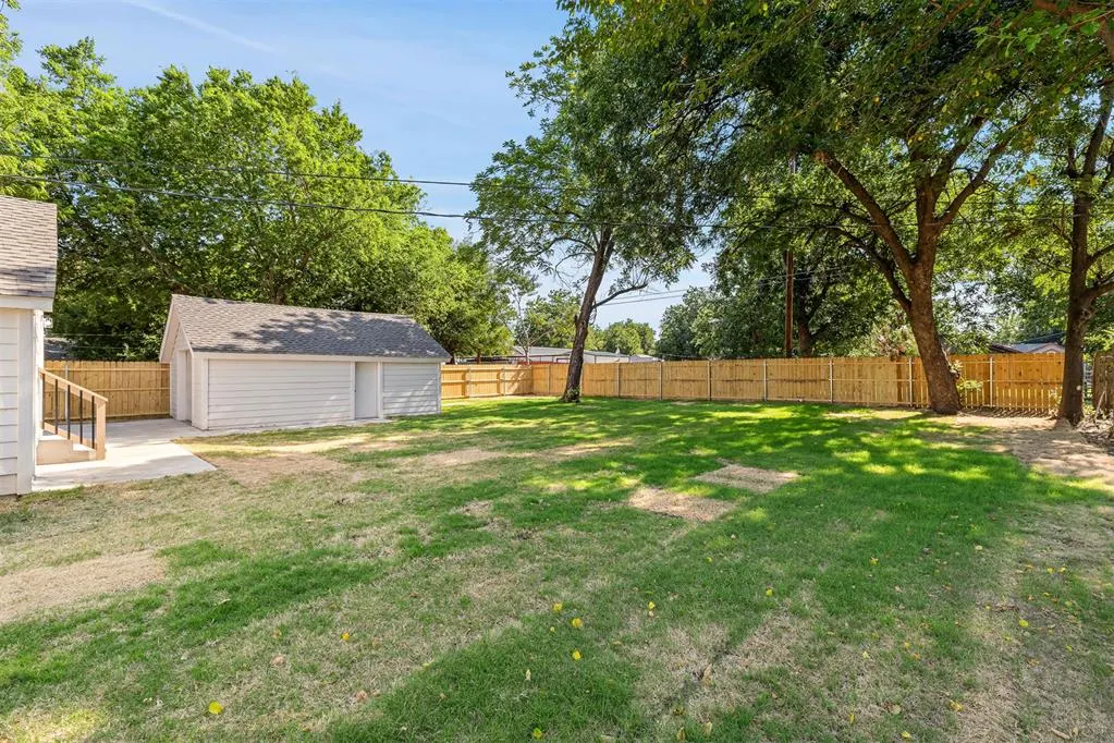 Photo 24 — 220 N M Avenue, El Reno, OK 73036