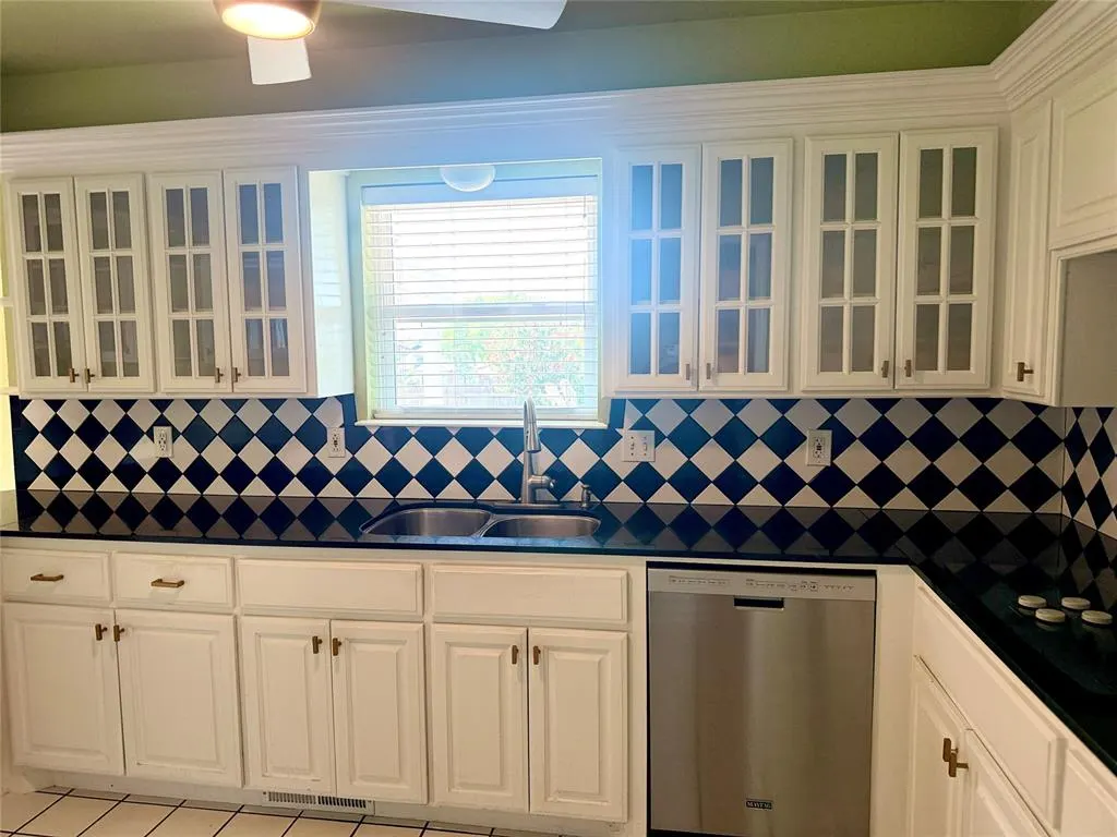 Photo 16 — 1616 Crafton Court, Oklahoma City, OK 73159