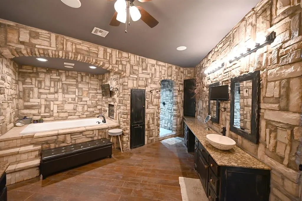 Photo 12 — 5701 N Hunters Ridge, Stillwater, OK 74075
