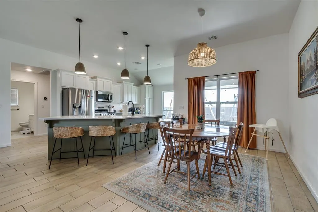 Photo 5 — 8600 NW 77th Place, Oklahoma City, OK 73132