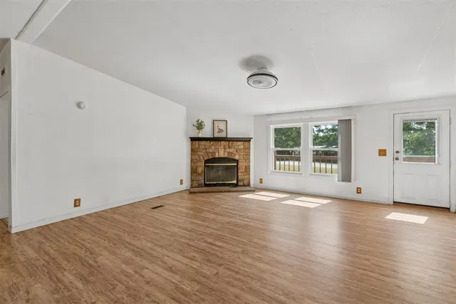 Photo 3 — 13393 Forest Fox Road, Edmond, OK 73034