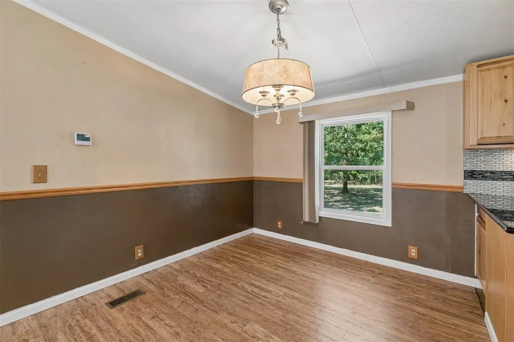 Photo 6 — 13393 Forest Fox Road, Edmond, OK 73034