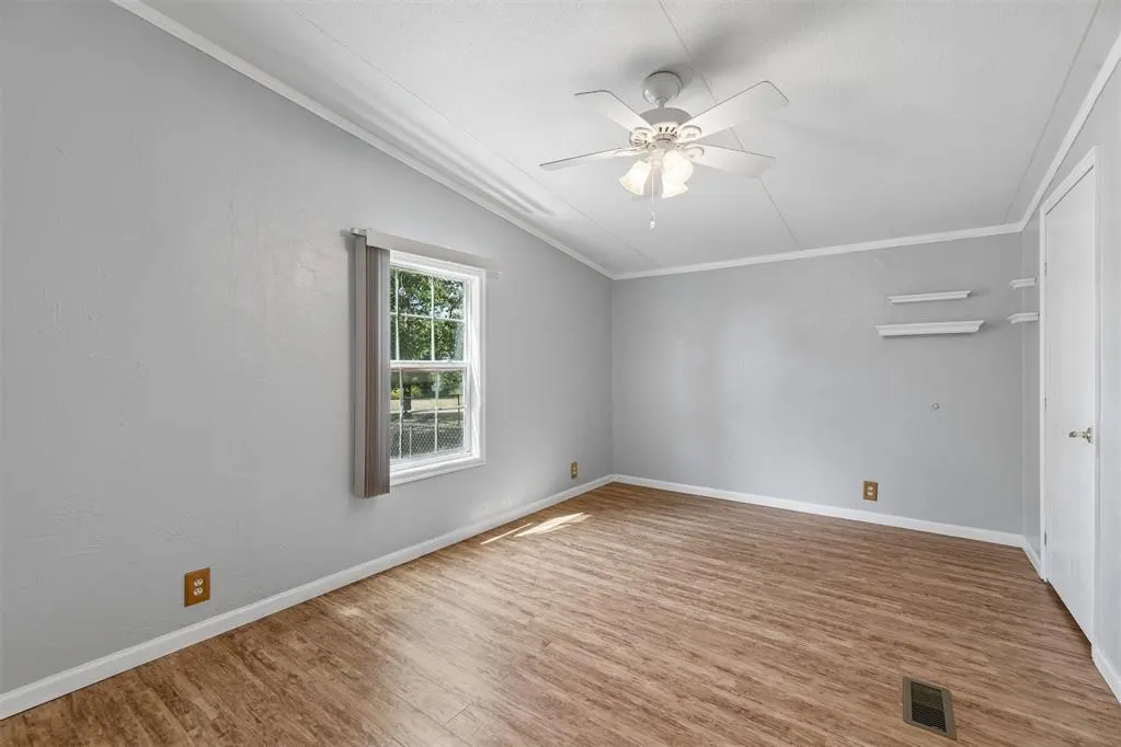 Photo 11 — 13393 Forest Fox Road, Edmond, OK 73034