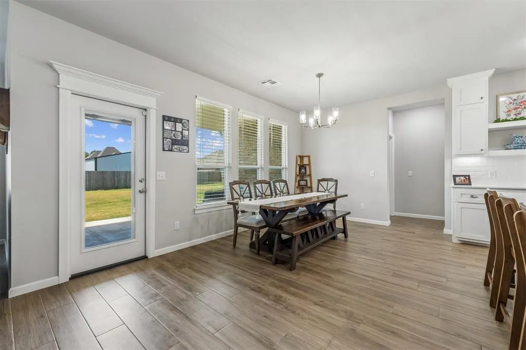 Photo 14 — 512 Cantebury Drive, Tuttle, OK 73089