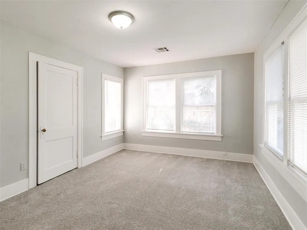 Photo 12 — 3209 NW 14th Street, Oklahoma City, OK 73107