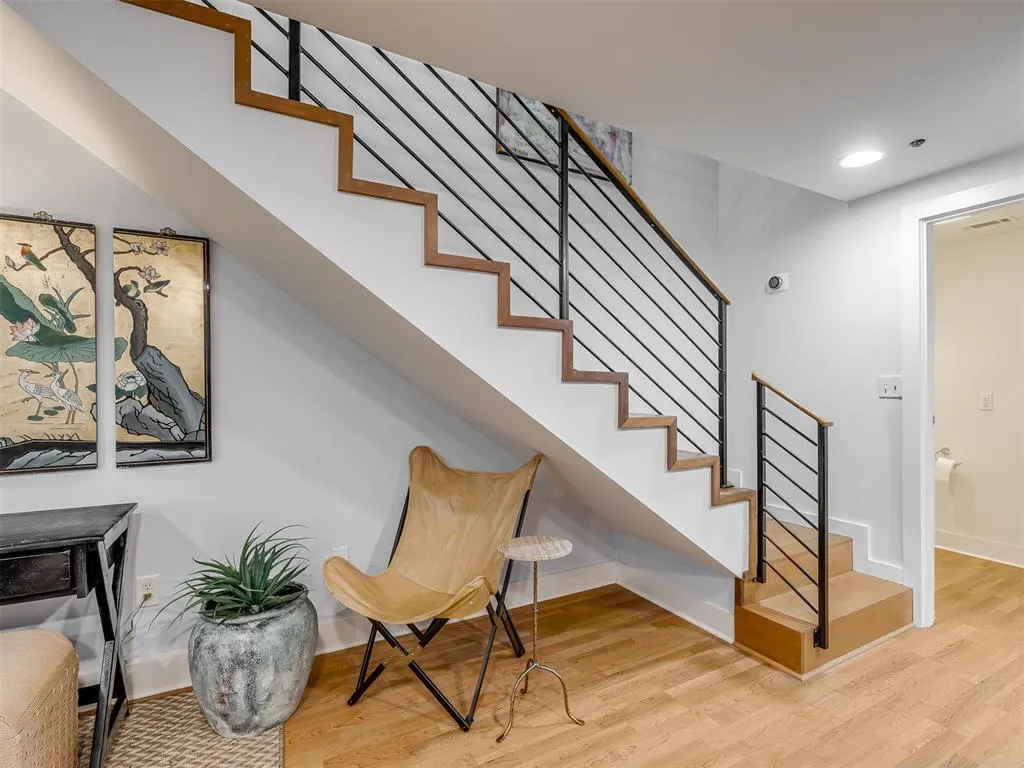 Photo 13 — 301 NE 4th Street 1, Oklahoma City, OK 73104