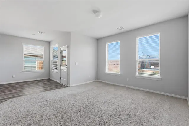 Photo 7 — 9520 Timberland Lane, Yukon, OK 73099