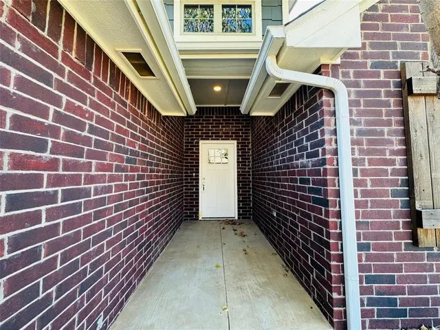 Photo 4 — 9005 Poppey Place, Yukon, OK 73099