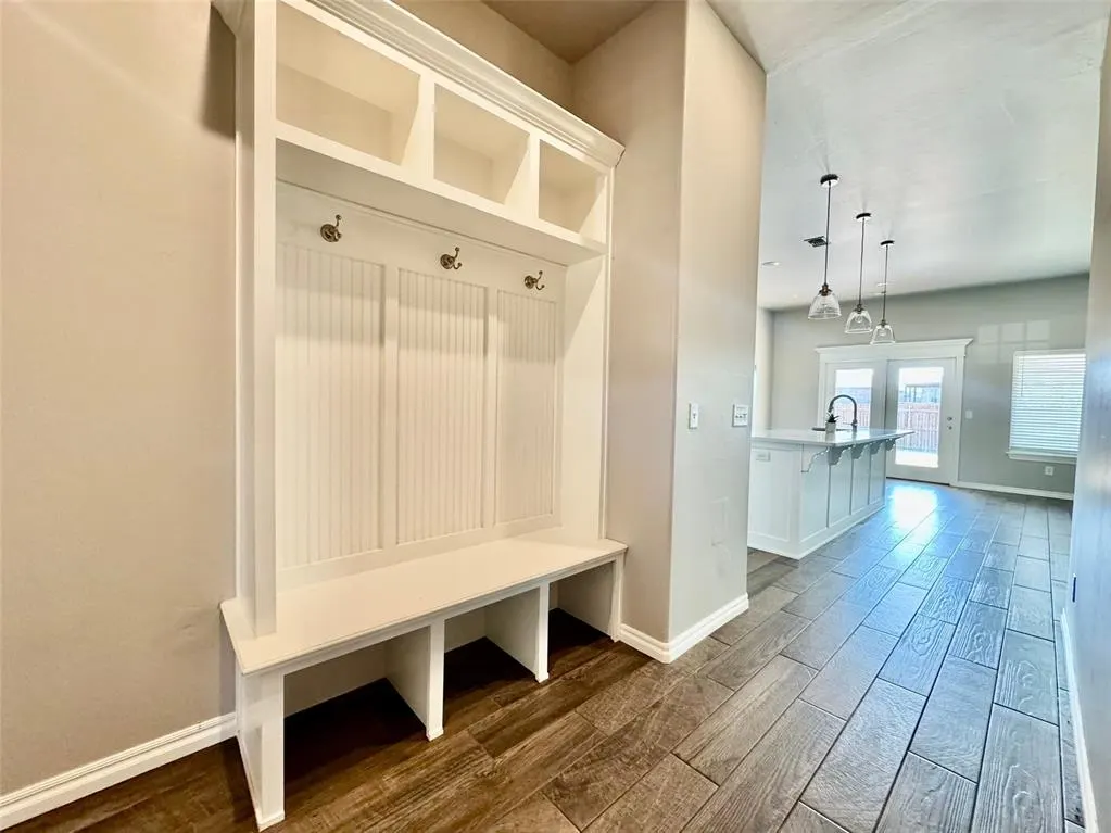Photo 6 — 9005 Poppey Place, Yukon, OK 73099