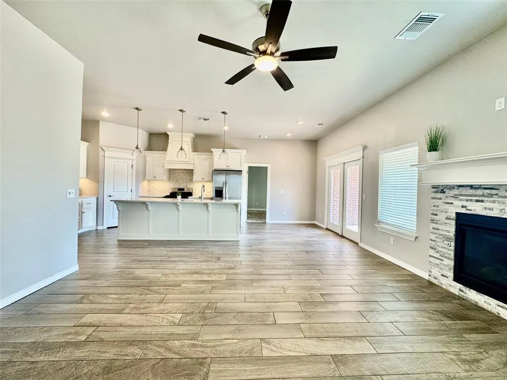 Photo 7 — 9005 Poppey Place, Yukon, OK 73099
