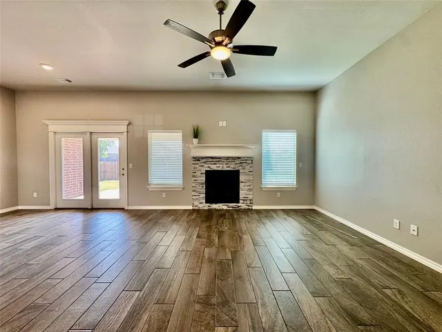 Photo 8 — 9005 Poppey Place, Yukon, OK 73099