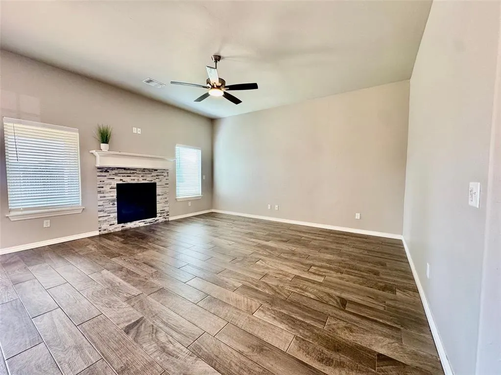 Photo 10 — 9005 Poppey Place, Yukon, OK 73099