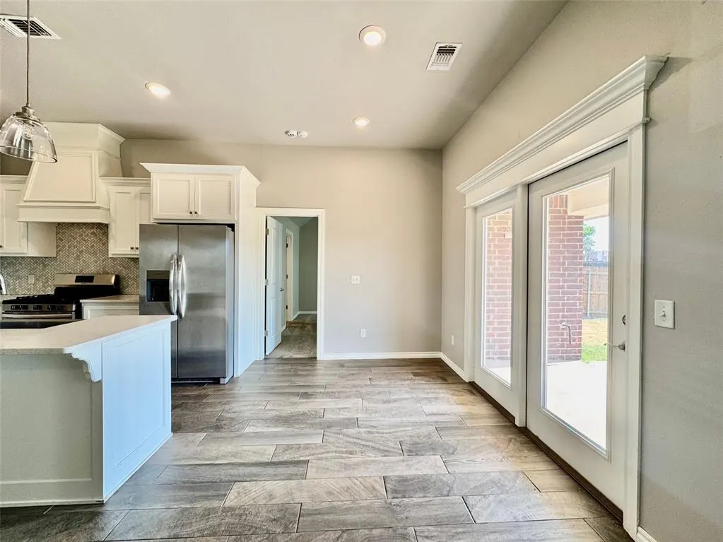 Photo 12 — 9005 Poppey Place, Yukon, OK 73099