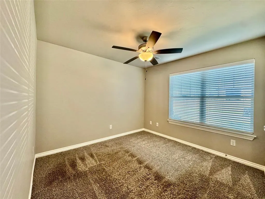 Photo 41 — 9005 Poppey Place, Yukon, OK 73099