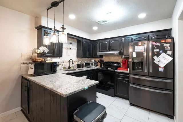 Photo 7 — 728 Miller Drive, Yukon, OK 73099