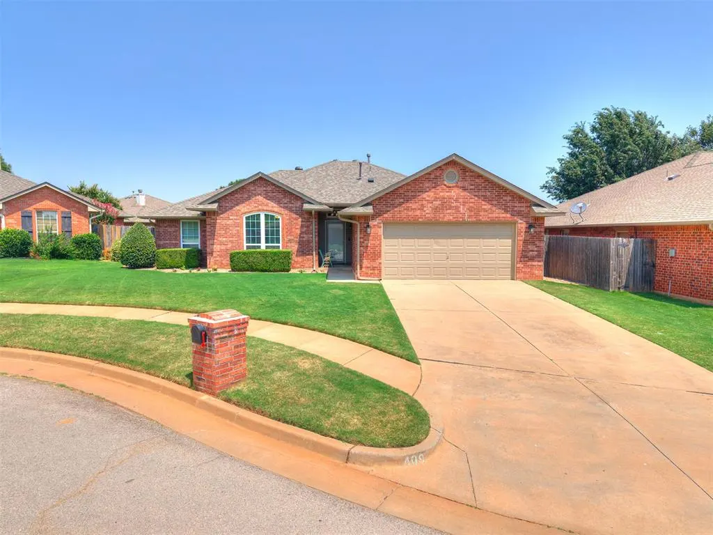 Photo 2 — 409 NW 141st Circle, Edmond, OK 73013