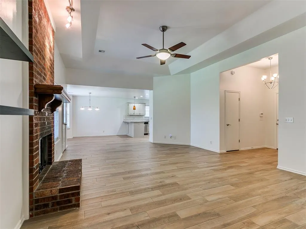 Photo 6 — 409 NW 141st Circle, Edmond, OK 73013