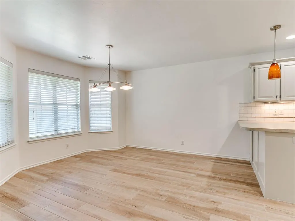Photo 9 — 409 NW 141st Circle, Edmond, OK 73013