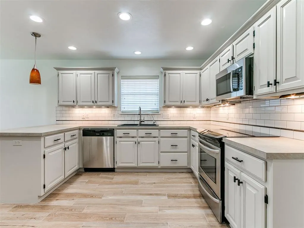 Photo 13 — 409 NW 141st Circle, Edmond, OK 73013