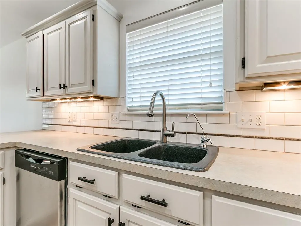 Photo 15 — 409 NW 141st Circle, Edmond, OK 73013
