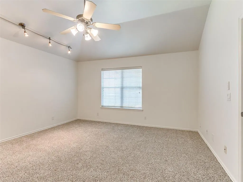 Photo 19 — 409 NW 141st Circle, Edmond, OK 73013