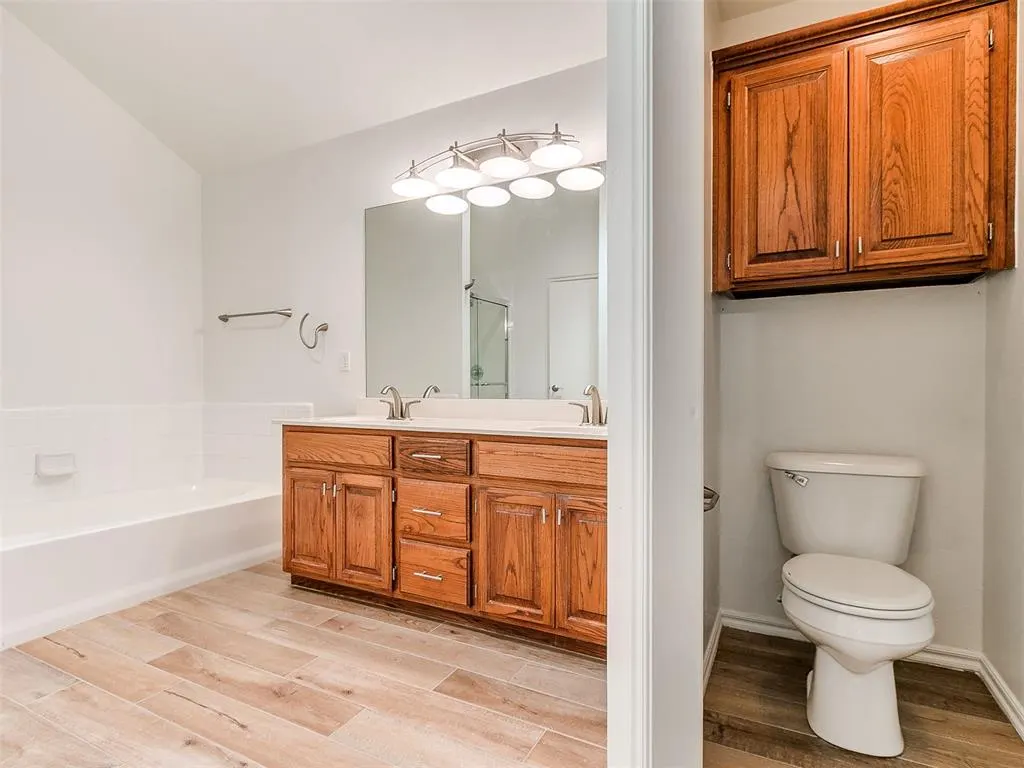 Photo 23 — 409 NW 141st Circle, Edmond, OK 73013