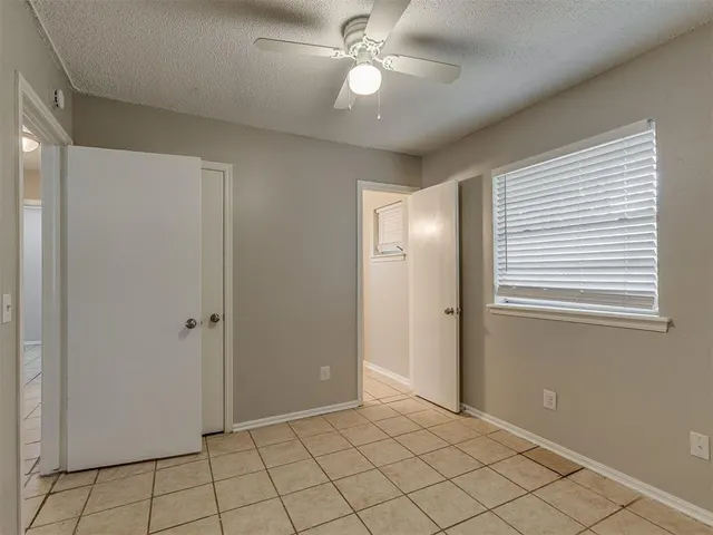Photo 5 — 3320 Hampton Road, Oklahoma City, OK 73115