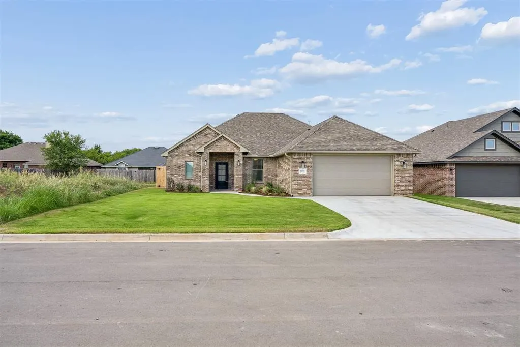 Front exterior — 209 NW Pine Avenue, Cache, OK 73527