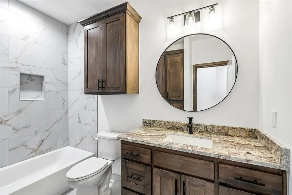 Photo 21 — 209 NW Pine Avenue, Cache, OK 73527