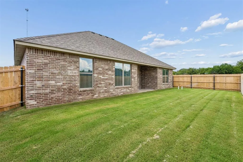 Photo 40 — 209 NW Pine Avenue, Cache, OK 73527