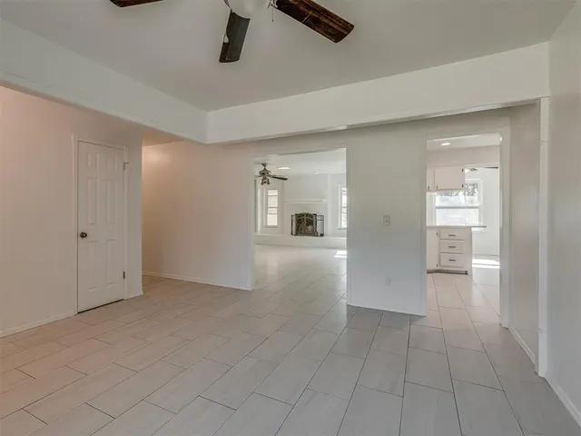 Photo 7 — 1520 Winding Creek Road, Moore, OK 73160